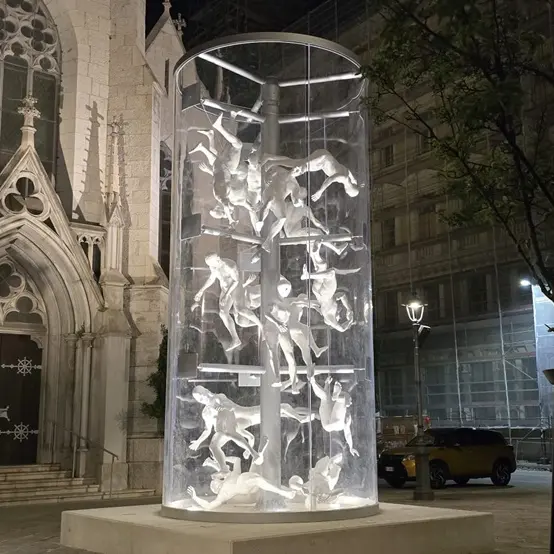 A Trieste si erge Monumentum, l'opera in memoria delle vittime delle Foibe\u00A0dell'accademia di Belle Arti di Reggio\n\n\n