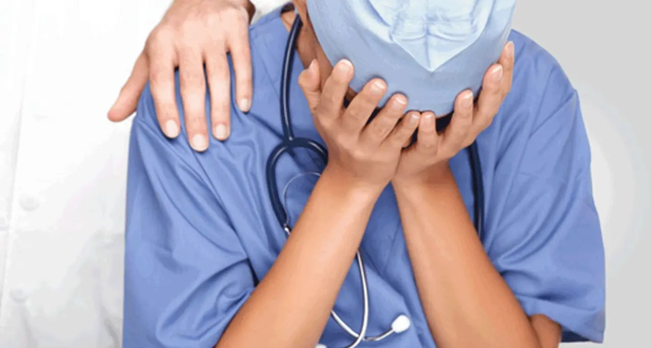 Notte da incubo nel Pronto soccorso pediatrico di Cosenza: medico aggredito\u00A0dai genitori di alcuni piccoli pazienti\n