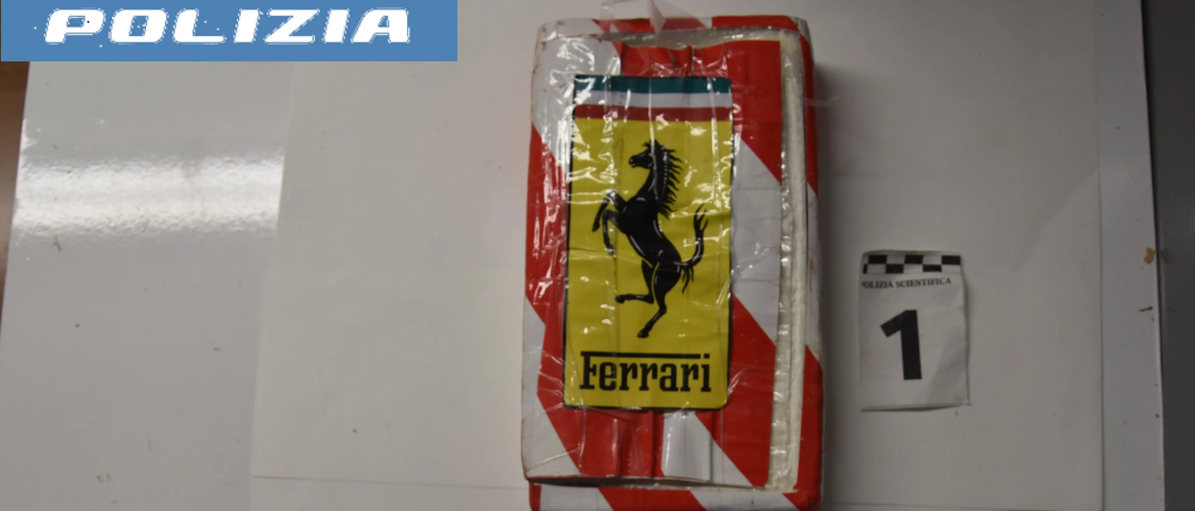 Trasportava oltre 1,2 Kg di cocaina a bordo di un’auto noleggiata, catanzarese arrestato dalla polizia\n