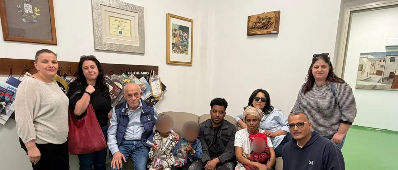 Martone accoglie la prima famiglia del progetto SAI: «L’integrazione può diventare una risposta allo spopolamento»\n