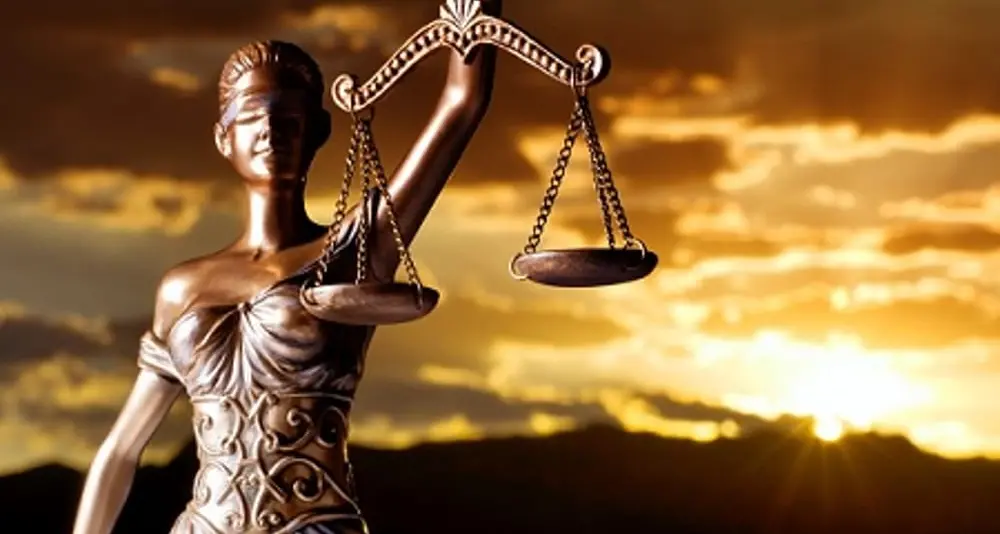 Giustizia lumaca\u00A0tra Vibo e Catanzaro: 14 anni per il risarcimento di un danno da lavoro\n