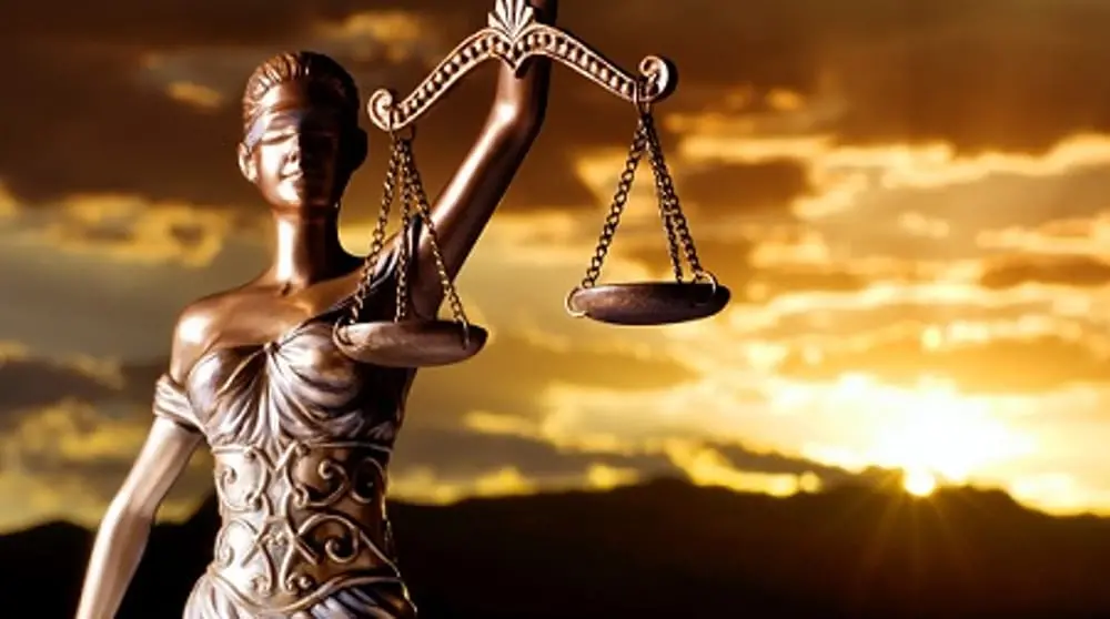 Giustizia lumaca\u00A0tra Vibo e Catanzaro: 14 anni per il risarcimento di un danno da lavoro\n