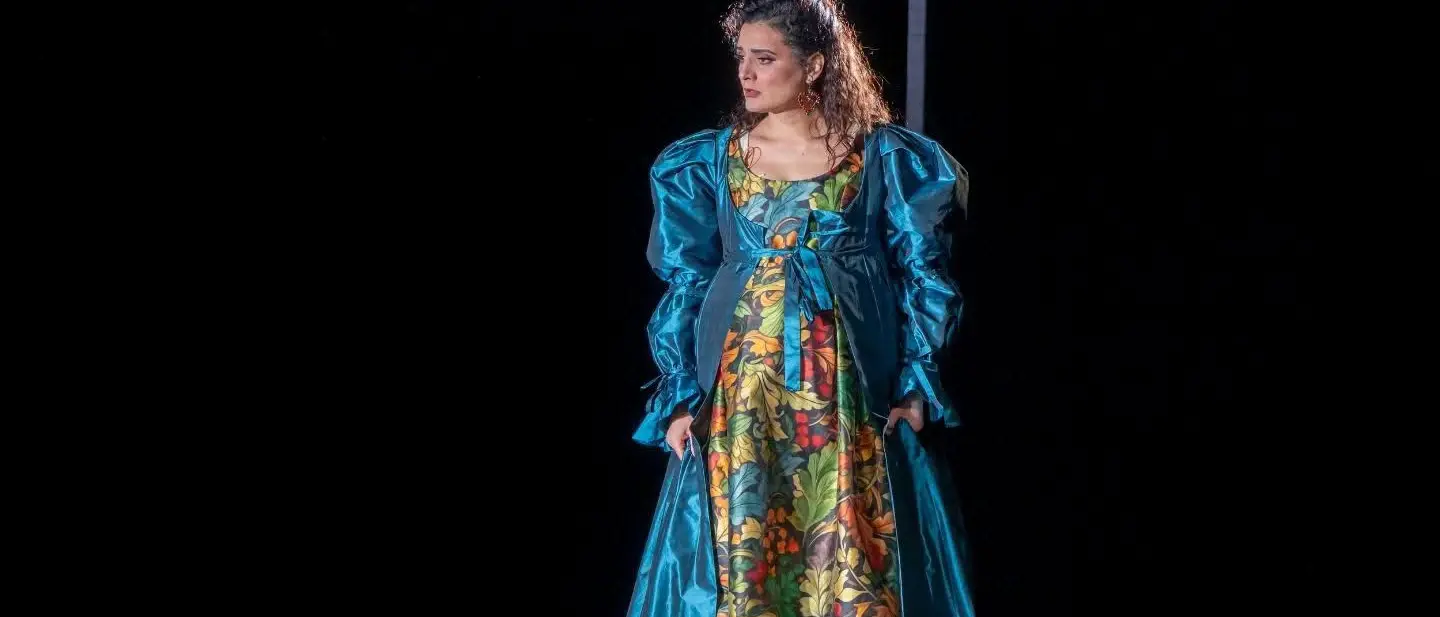Dalla Calabria al palcoscenico della Scala: il mezzosoprano acrese\u00A0Raffaella Lupinacci conquista Milano\n\u00A0\n