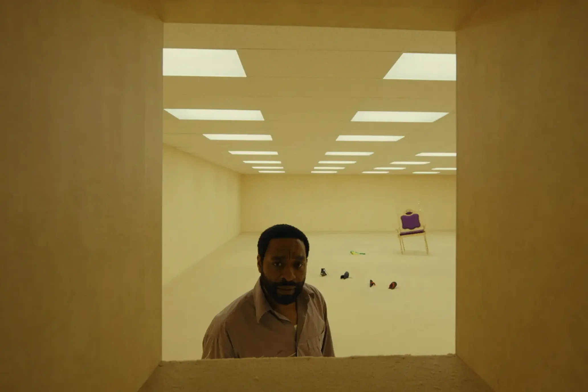 Una scena del film \\\"The Backrooms\\\"