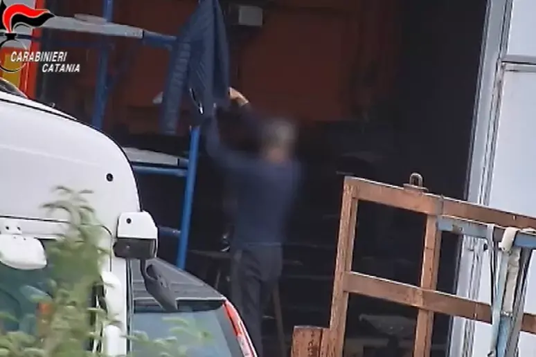 Droga dalla Calabria alla Sicilia all’ombra della ’ndrangheta: 6 arresti, c’è un uomo del clan Bellocco –\u00A0NOMI\n
