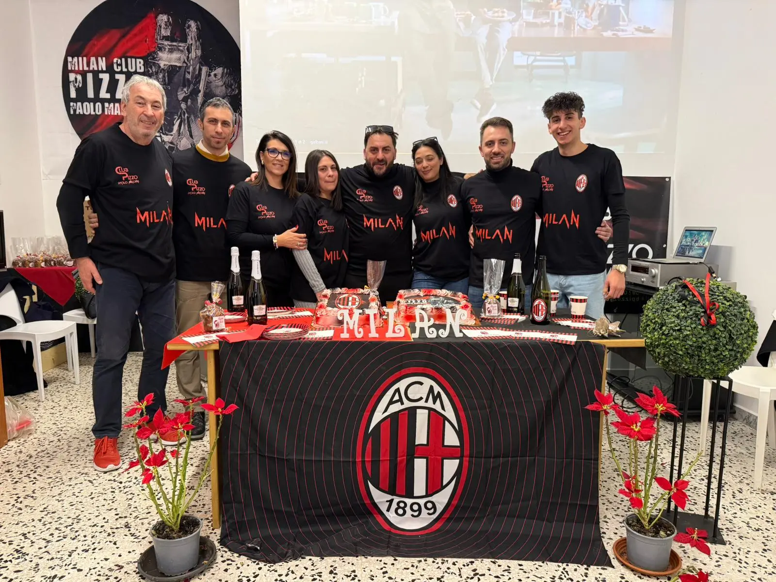 Milan Club Pizzo, la gioia per i\u00A090 tesserati e\u00A0l’amarezza per il campionato: «I tifosi meritano rispetto»\n