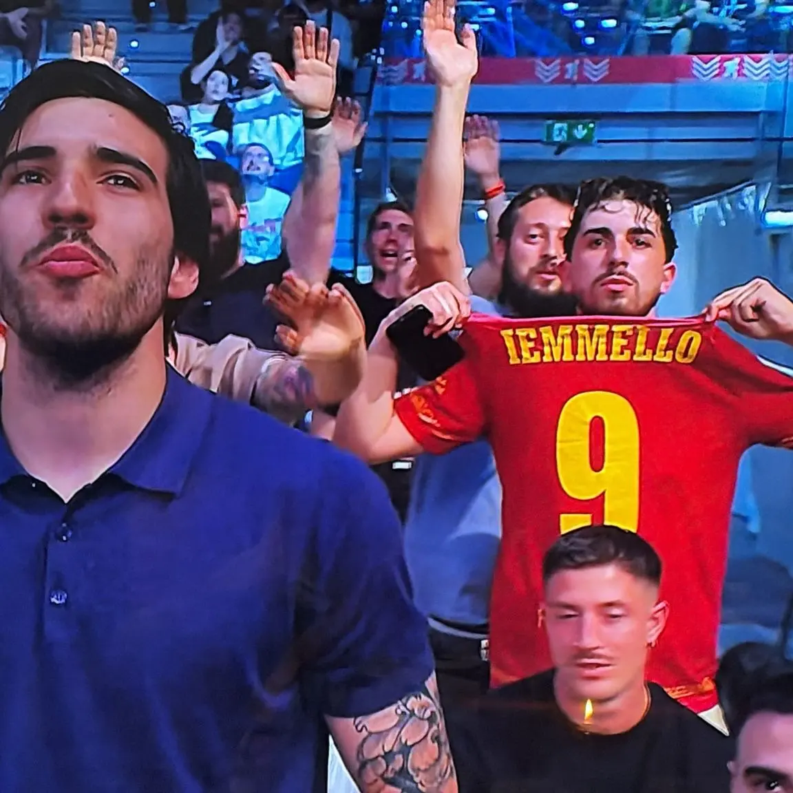 Iemmello in WWE? La maglia del capitano giallorosso a Clash in Italy\n