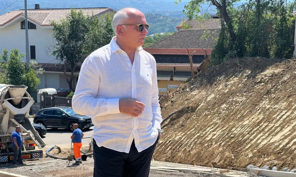 Serra Spiga-Mendicino, Caruso al cantiere: «Opera attesa da decenni»\n