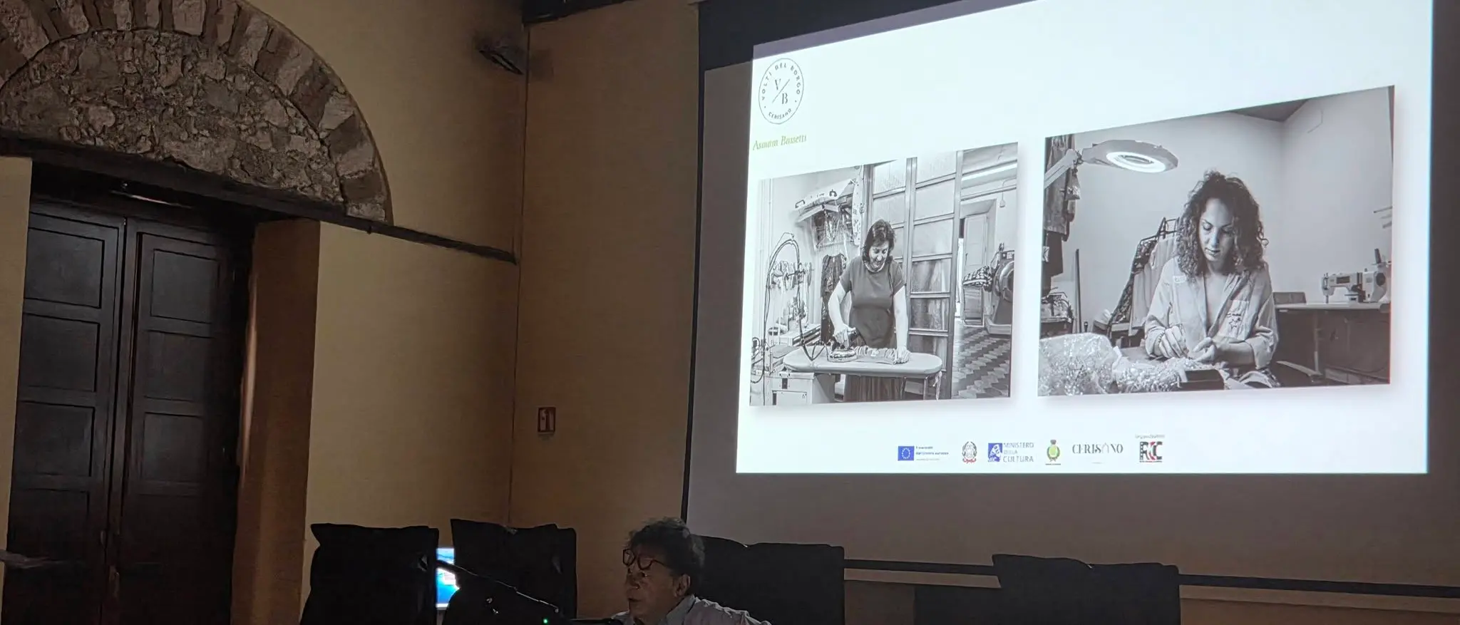 Cerisano rilancia le residenze artistiche: dal racconto fotografico alle sinfonie d’Oltreoceano nel borgo\n