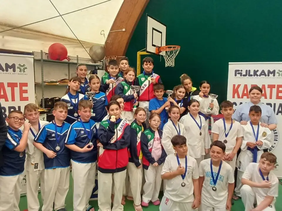 Vibo capitale del Karate per un giorno, la Virtus colleziona medaglie tra gli Under 10 e 12 e si qualifica ai Campionati Italiani Juniores
