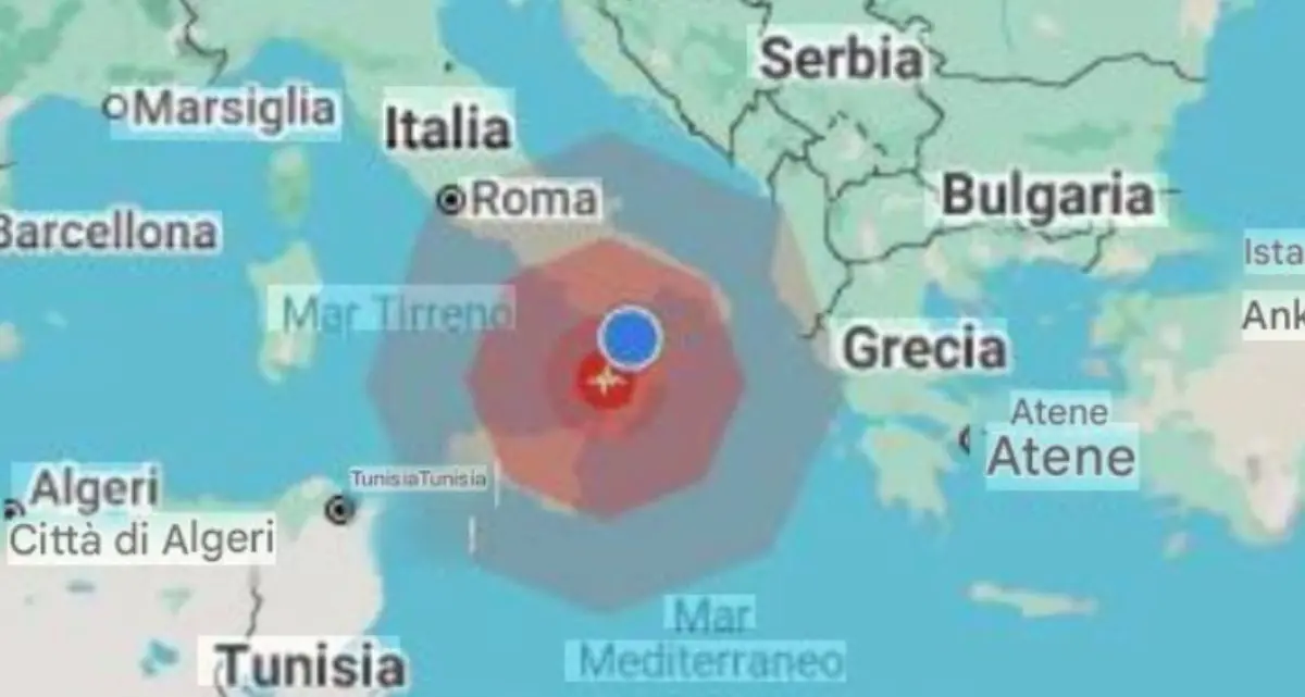 Fortissima scossa di terremoto in Calabria: magnitudo 5.6 | LIVE\n