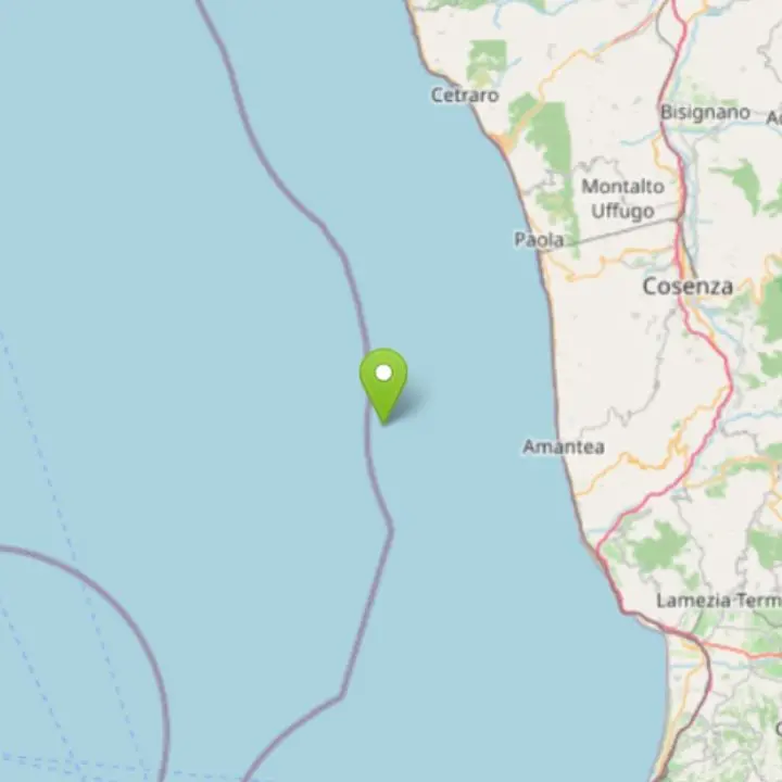 <p>La Calabria trema, <span style=\"color:hsl(0,75%,60%);\">forte scossa di terremoto</span> avvertito da Reggio a Cosenza: <span style=\"color:hsl(0,75%,60%);\">magnitudo 6.1</span></p>