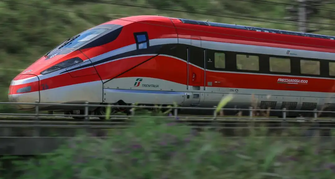 Terremoto in Calabria, linee ferroviarie sospese e ritardi dopo la scossa di magnitudo 6.1