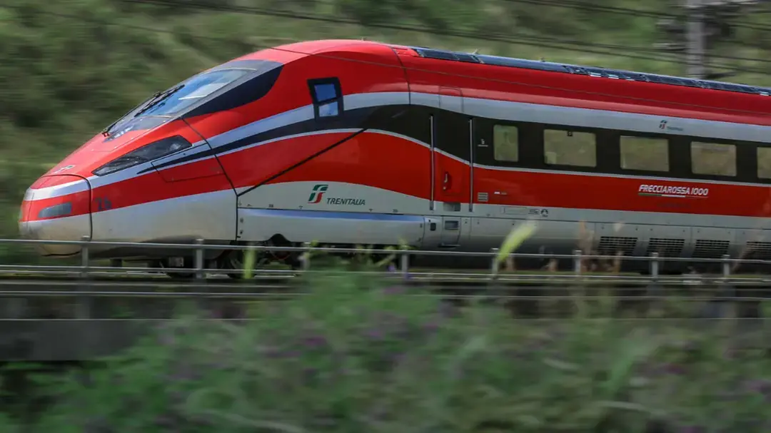 Terremoto in Calabria, linee ferroviarie sospese e ritardi dopo la scossa di magnitudo 6.1