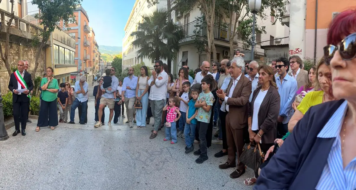 Cosenza, i giardini della Scalinata Tarsia intitolati alla memoria di Giorgia Gallo\n
