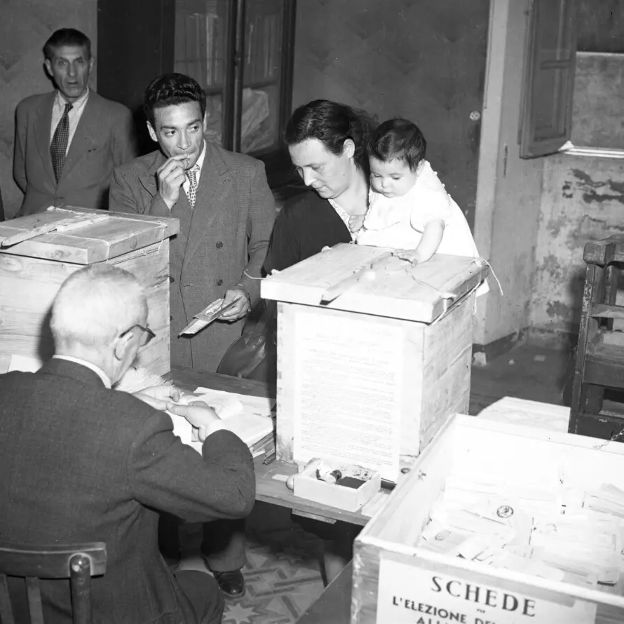 Corigliano Rossano celebra gli 80 anni della Repubblica con una mostra sul diritto di voto\n