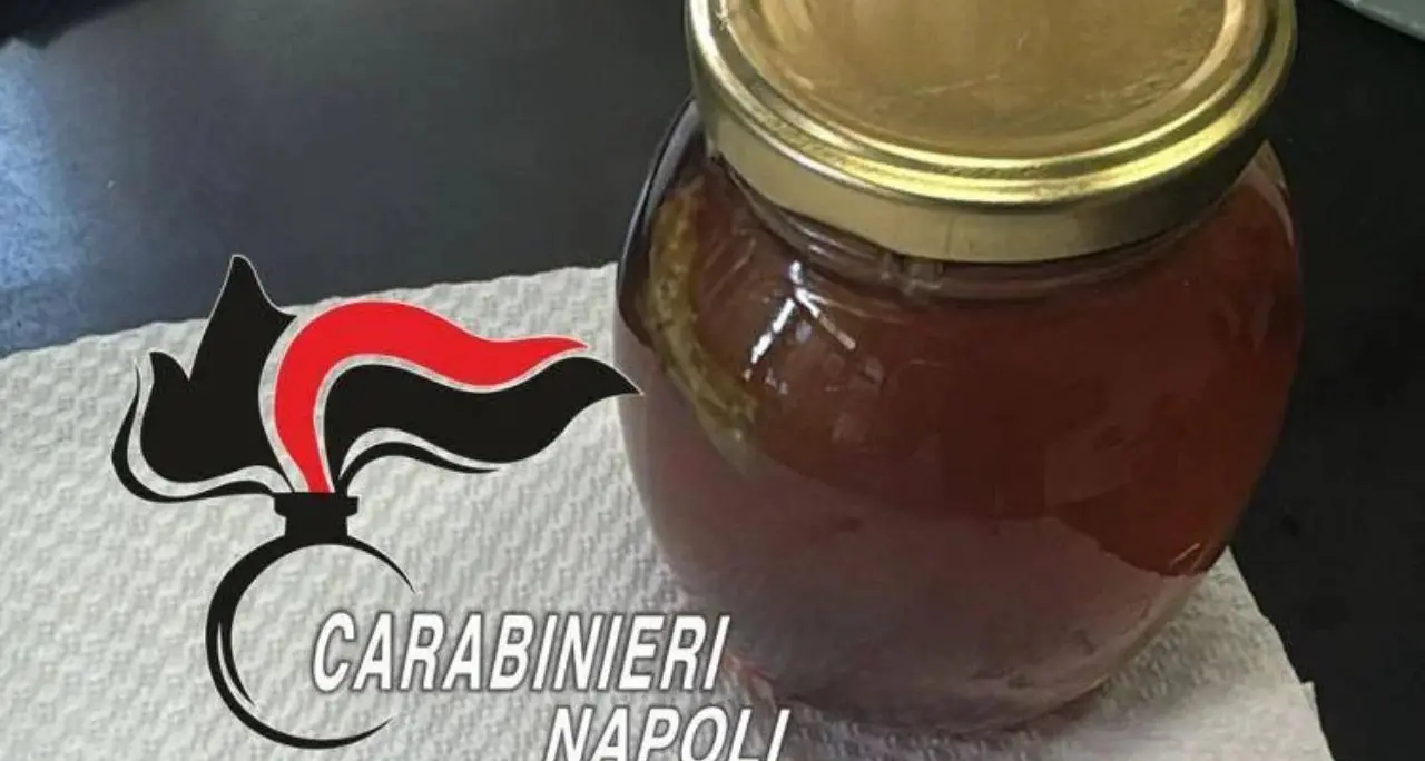 Consumano 'miele da sballo', tre giovani in ospedale: 17enne in rianimazione