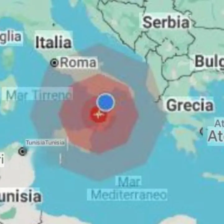 Terremoto anche a Reggio: «Non lo abbiamo avvertito. Stamane dopo aver letto la notizia, abbiamo chiamato\u00A0i familiari per capire se fosse una fake»
