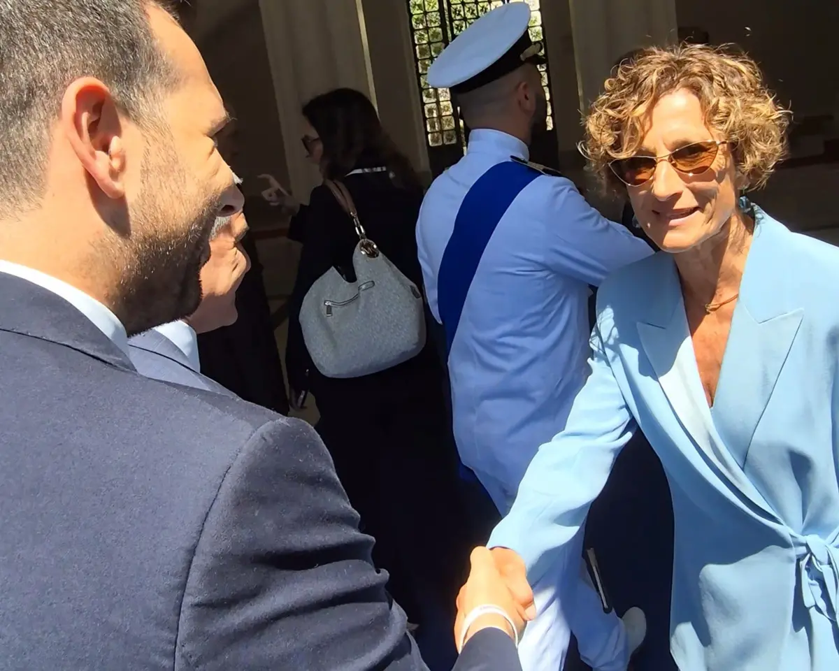 Reggio, Cirillo: «La Repubblica vive ogni giorno attraverso l'impegno dei cittadini e delle nuove generazioni»\n