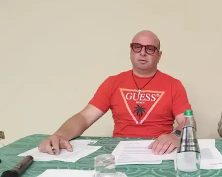 Comune Reggio, Simone Veronese:\u00A0«Il paradosso del civismo,\u00A0chi denuncia viene applaudito ma non premiato»