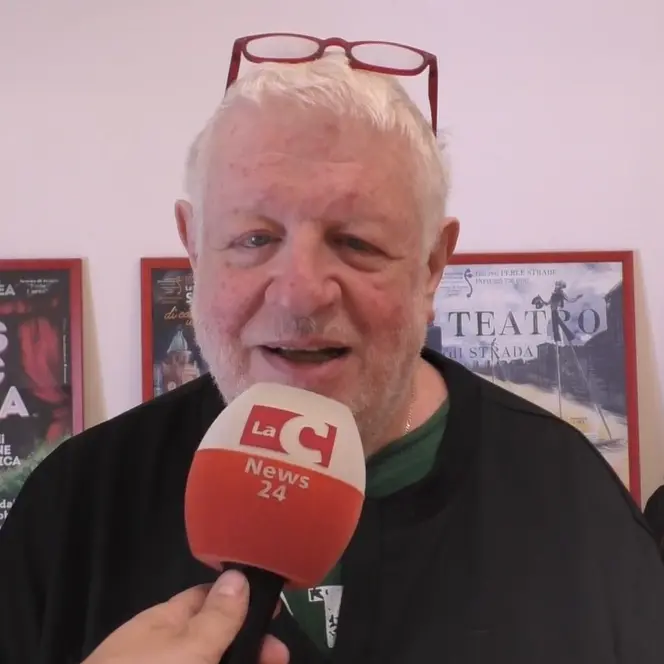 Quarant’anni di passione: il direttore artistico della “Settimana Straordinaria”\u00A0ripercorre la storia e le emozioni della scuola di teatro \"Enzo Corea\"\n