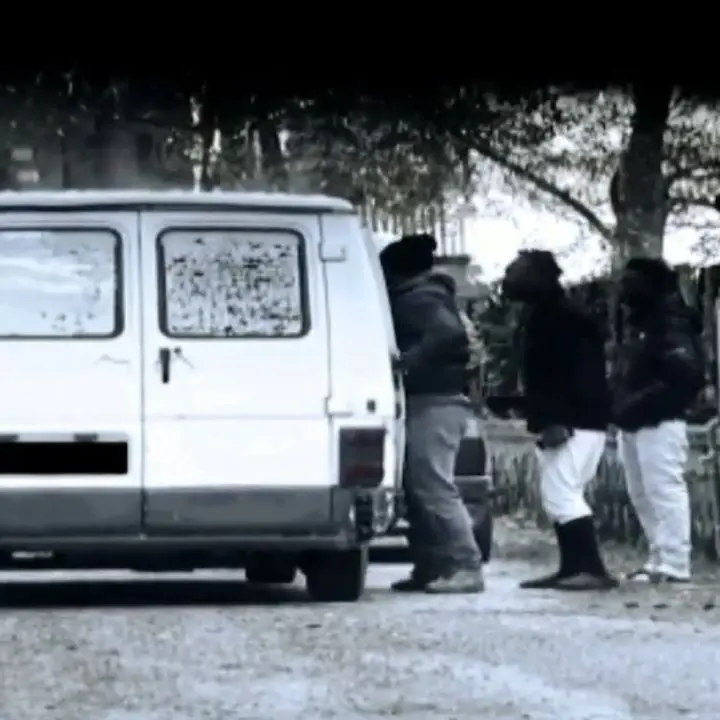 Caporalato in Calabria, il sistema invisibile dietro la strage di Amendolara: violenze e ricatti, fino a 12mila lavoratori sfruttati\u00A0\n