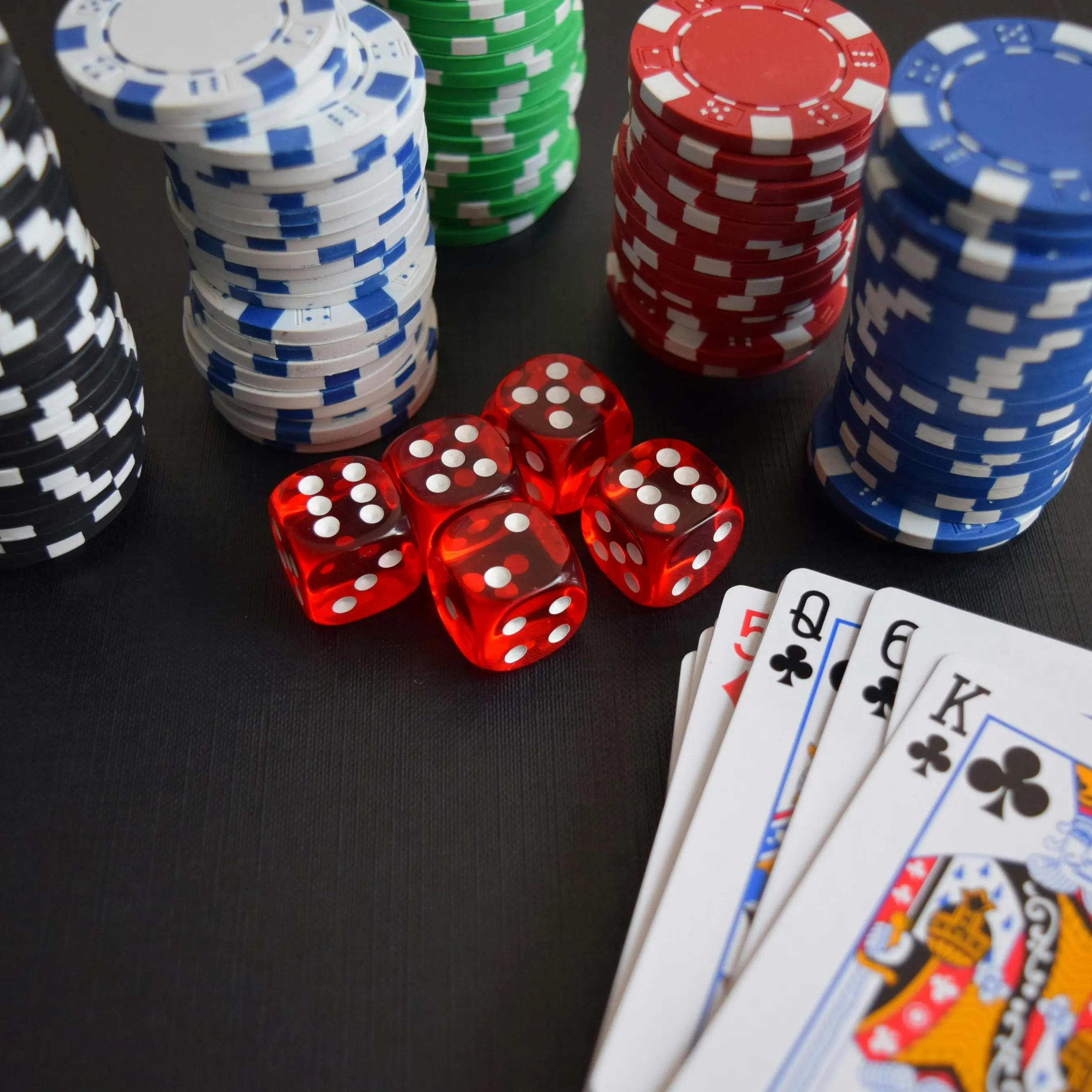 Gioco d’azzardo, in Calabria bruciati 4,5 miliardi in un solo anno: ecco dove si spende di più\n
