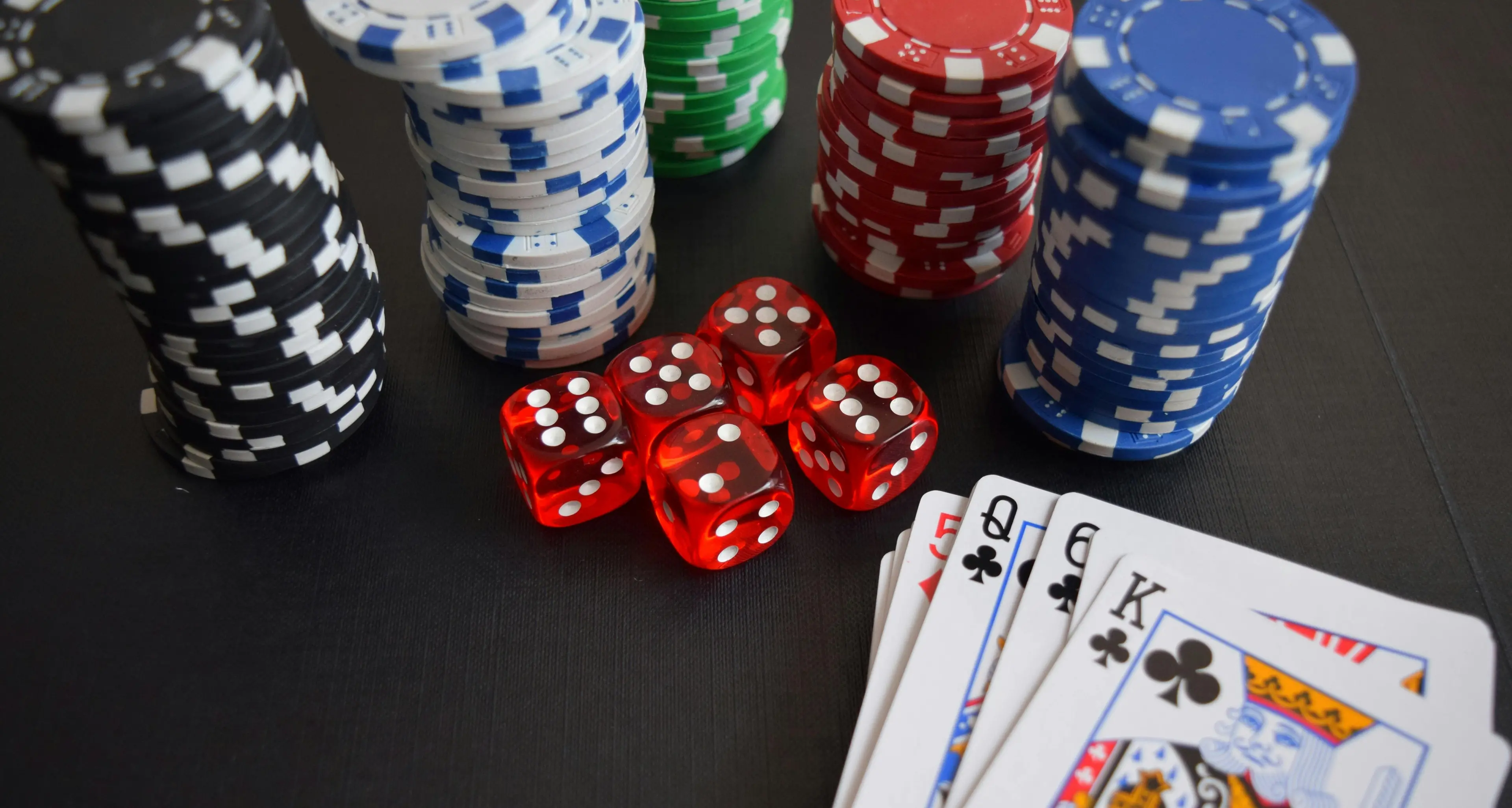 Gioco d’azzardo, in Calabria bruciati 4,5 miliardi in un solo anno: ecco dove si spende di più\n