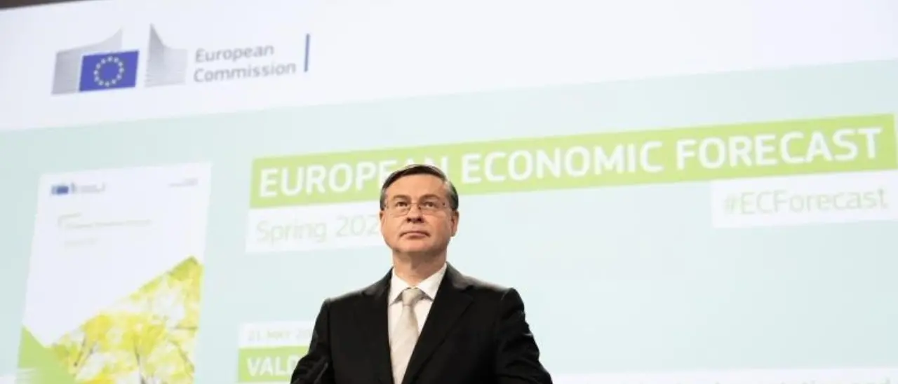 Ue, da Bruxelles via libera alla flessibilità sull'energia\n