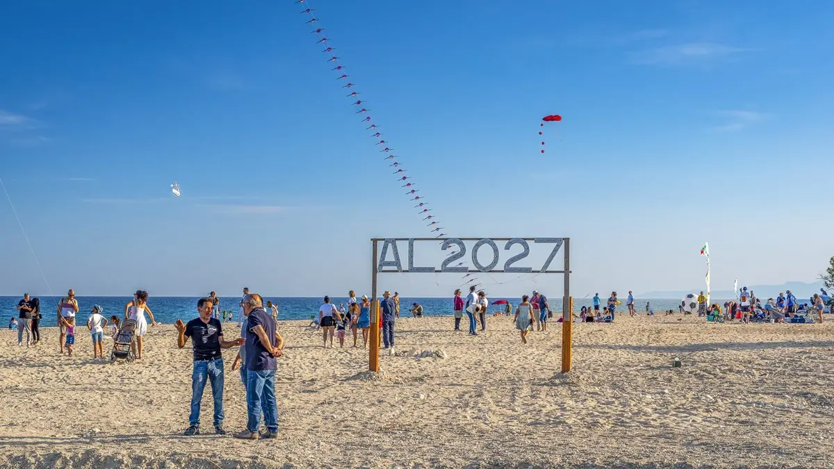 Caulonia, si chiude\u00A0il Festival Internazionale del Volo \"Vincenzo Raschellà\" 2026\n