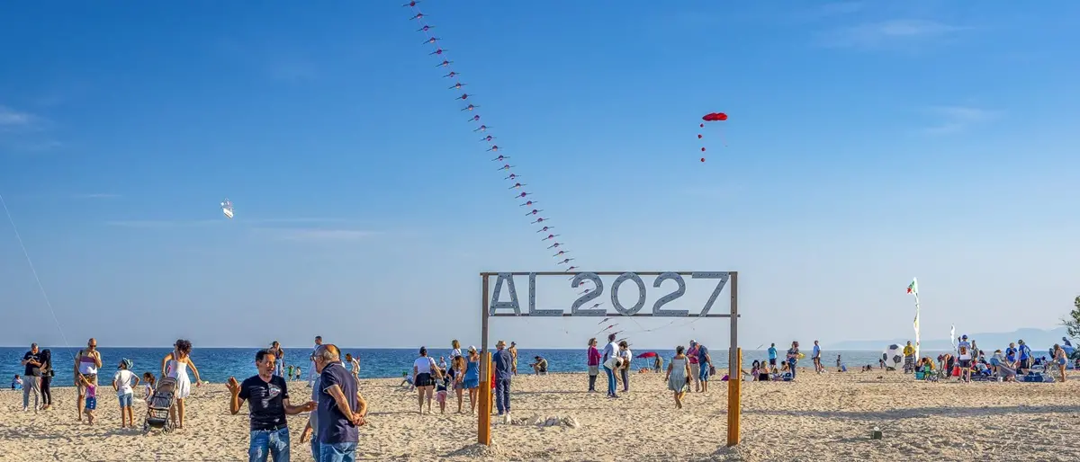 Caulonia, si chiude\u00A0il Festival Internazionale del Volo \"Vincenzo Raschellà\" 2026\n