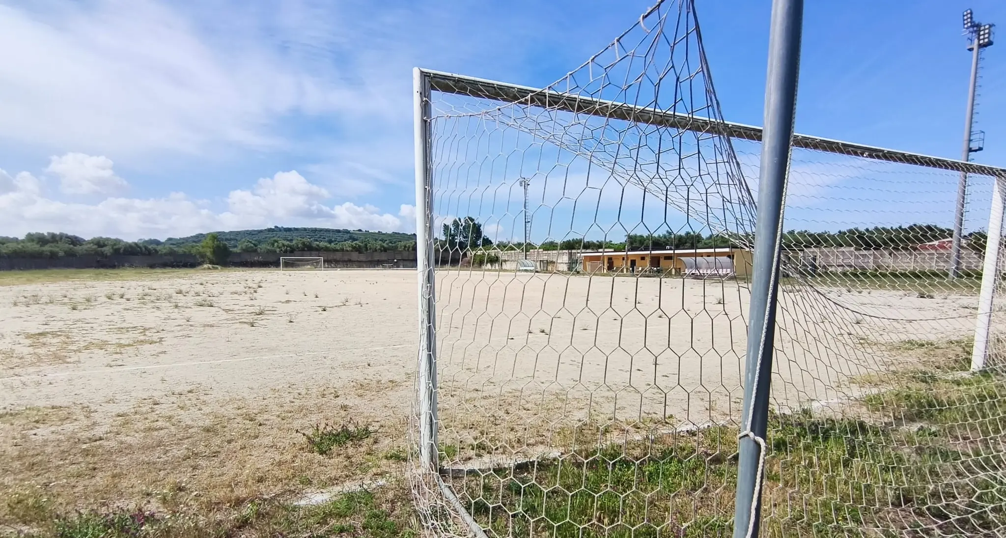 Impianti sportivi, 14 milioni di euro per tredici Comuni calabresi: importi e progetti finanziati\n