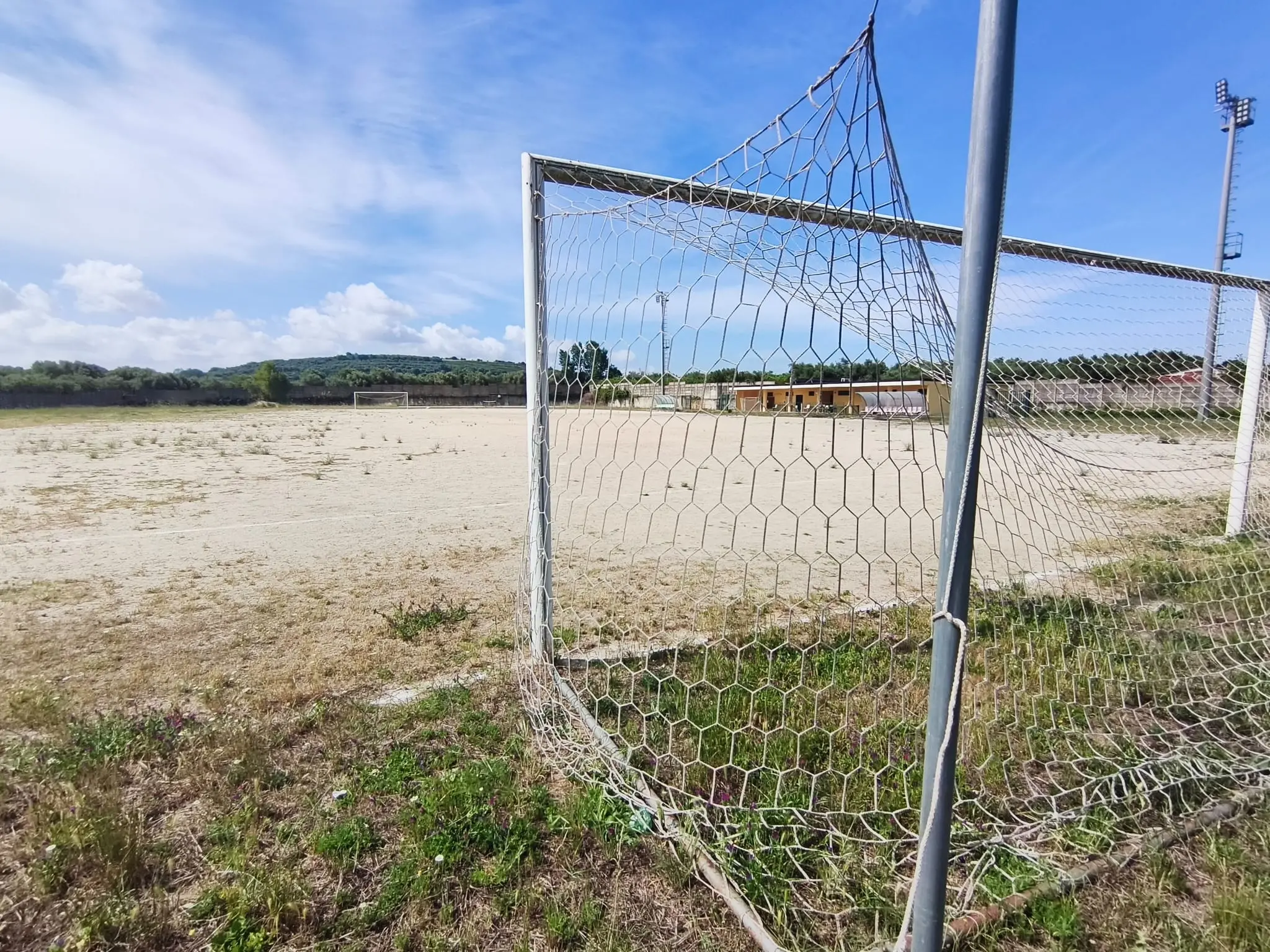 Impianti sportivi, 14 milioni di euro per tredici Comuni calabresi: importi e progetti finanziati\n