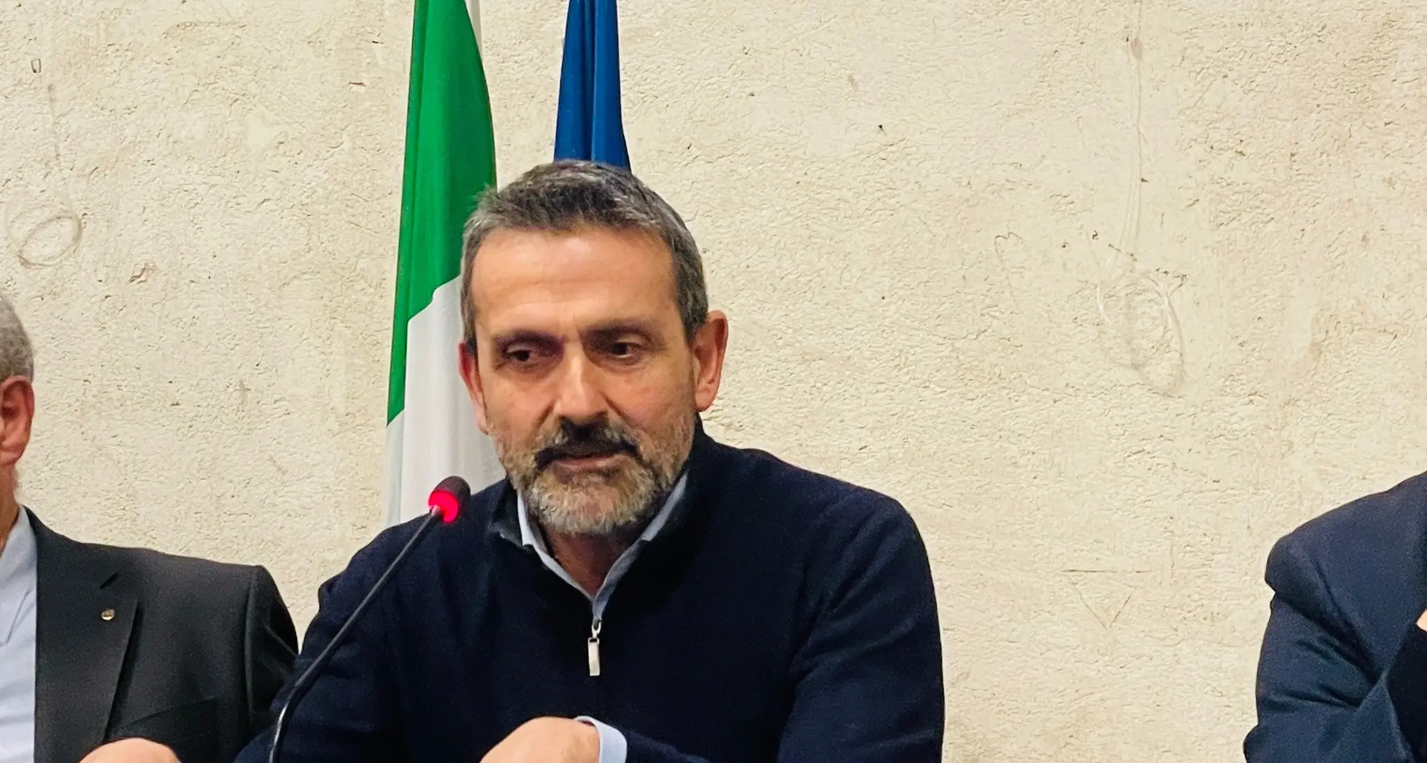 Tropea, il Tribunale di Vibo dichiara Macrì incandidabile: il sindaco annuncia ricorso ma per ora non cambia nulla\n