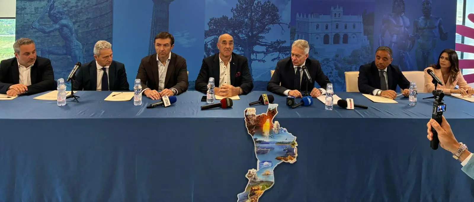 Merano WineFestival Calabria 2026, quattro giorni tra vino, cultura e sapori nel cuore della Magna Grecia: il programma\n