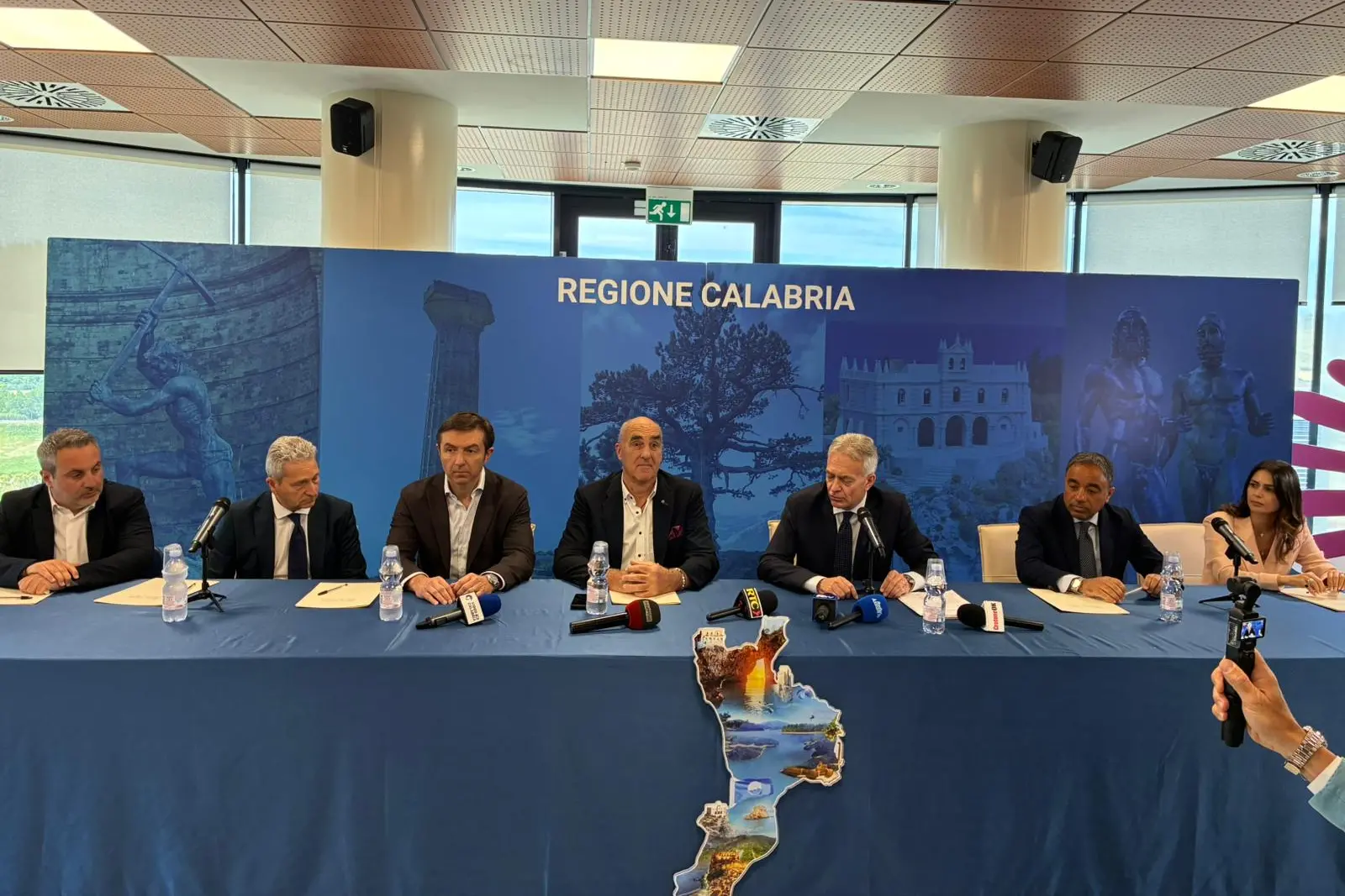Merano WineFestival Calabria 2026, quattro giorni tra vino, cultura e sapori nel cuore della Magna Grecia: il programma\n