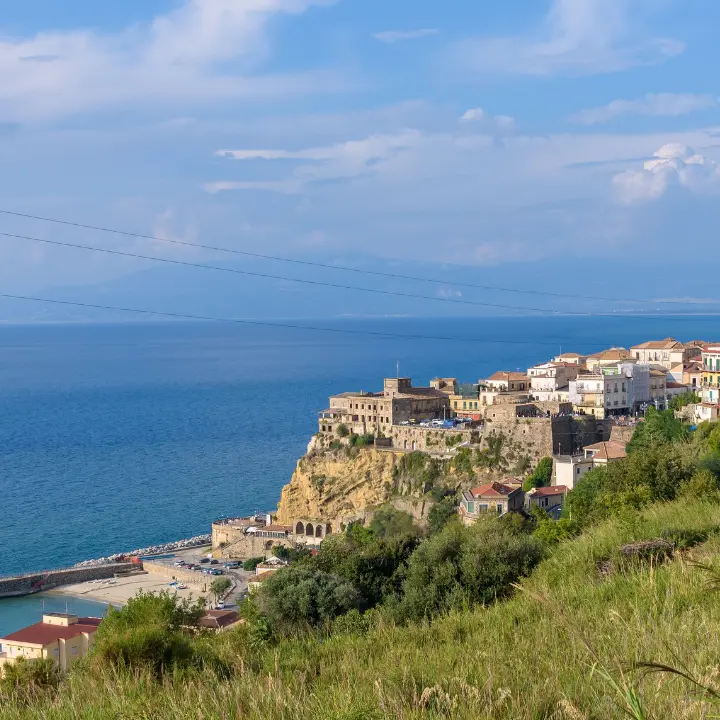 Pizzo celebra la Giornata mondiale dell’Ambiente, iniziative alla Marinella e nella Villa Comunale per sensibilizzare sulla tutela del territorio\n
