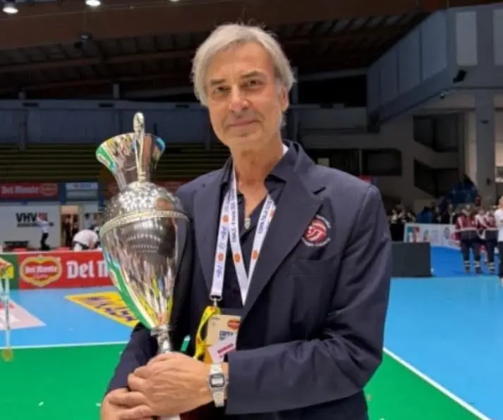 Domotek Volley, è trionfo: Pellegrino si commuove e dedica la promozione: «Ritorno al futuro, che emozione»\n