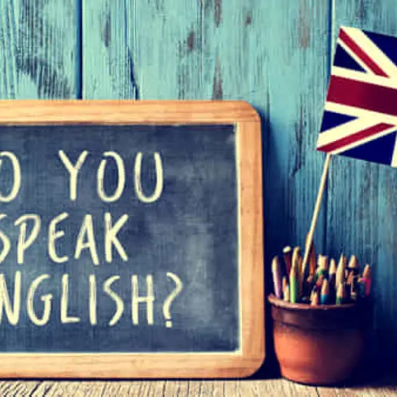 L’inglese si impara \"sul campo\": a Reggio Calabria arriva \"English in the City\", il corso per adulti che unisce aula e lezioni in giro per la città\n