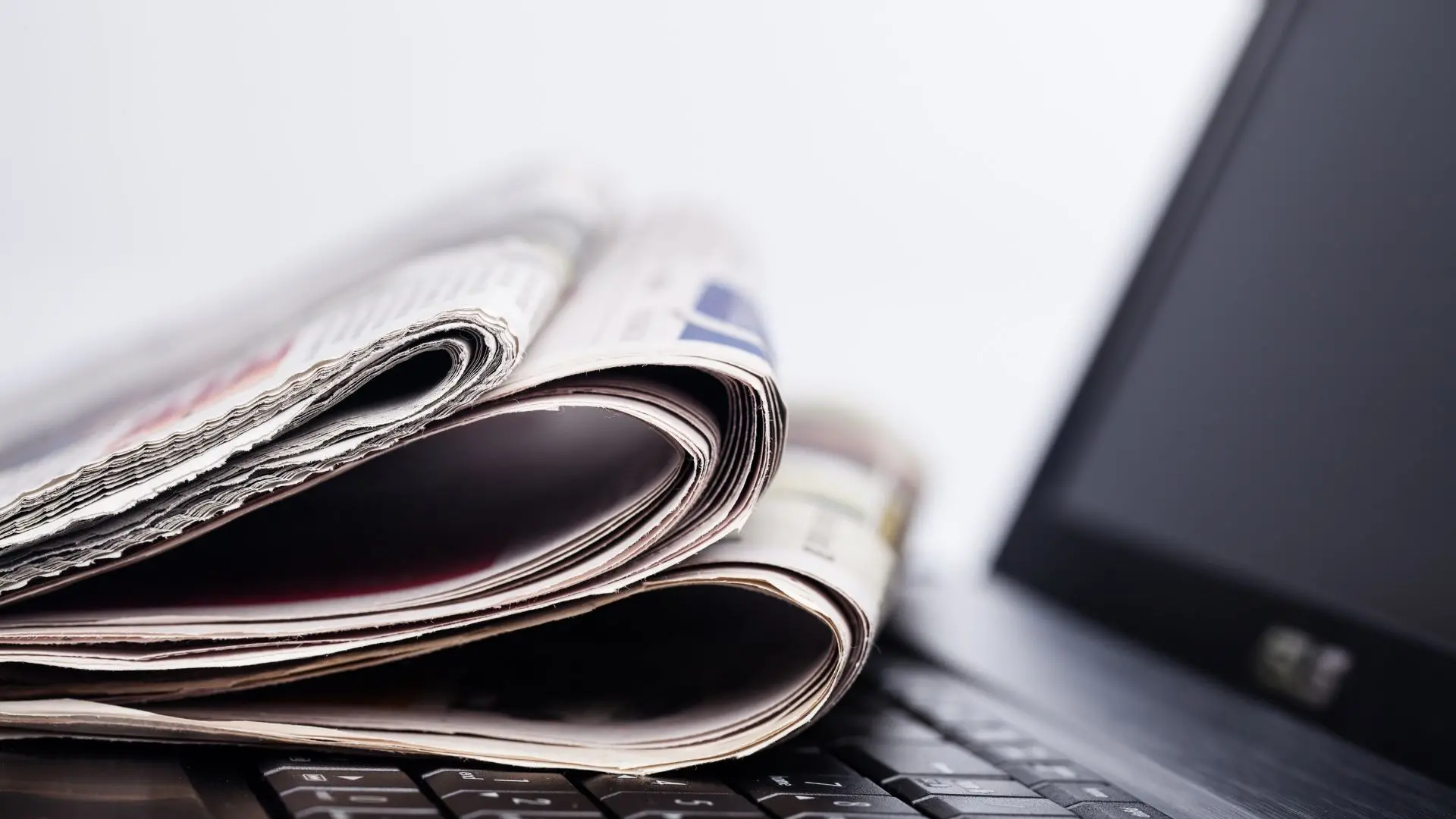 Cala il numero delle edicole, giovani non pervenuti nell’acquisto di quotidiani\n