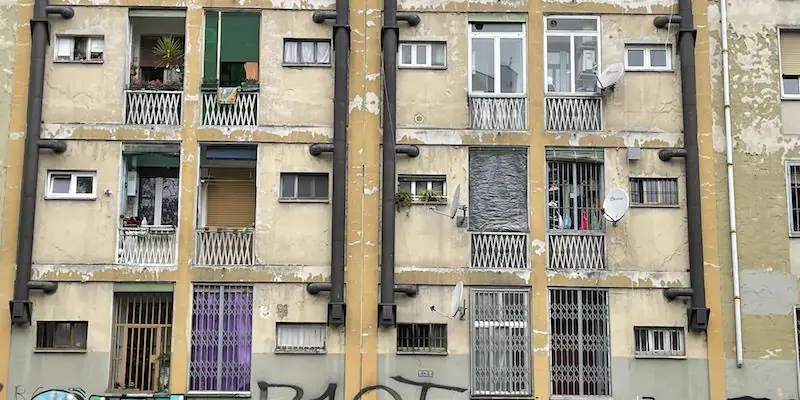 Famiglie fragili, Tar salva madre e figlio da istanza comunale di sgombero abitazione