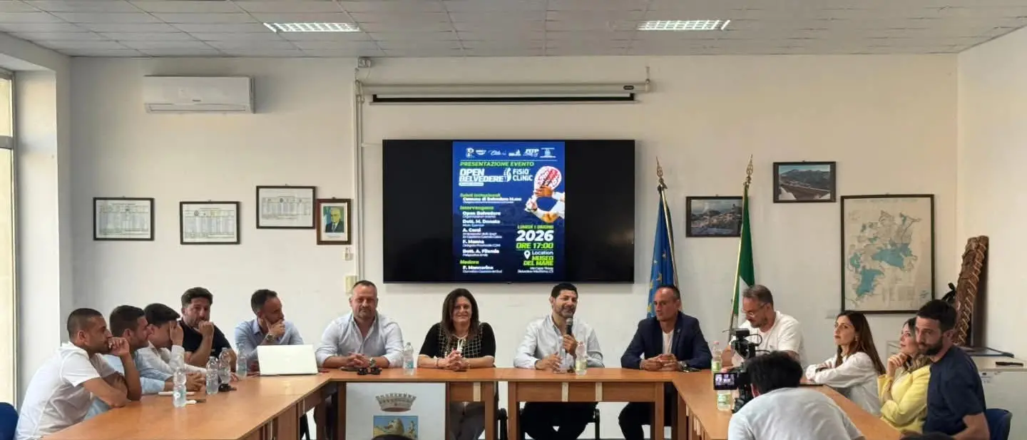 Da\u00A0Vincenzo Iaquinta a Angelo Corsi: stelle del calcio per il padel a Belvedere\n