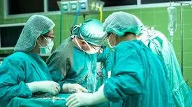 Siderno, serve una riabilitazione in Italia per lo zio colpito da un ictus in Albania. Donati 23mila euro grazie a una raccolta fondi\n