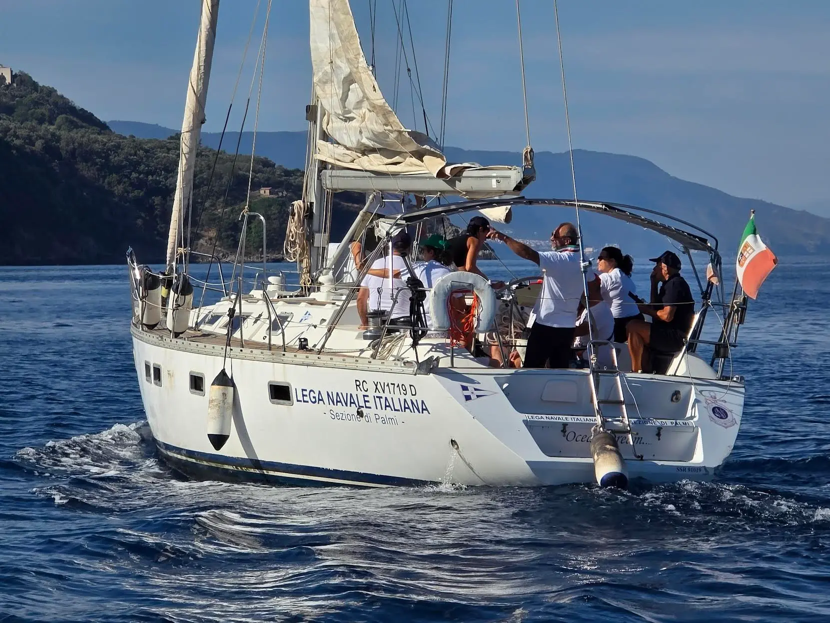 Palmi, la barca confiscata alla criminalità organizzata sarà intitolata ai Carabinieri Fava e Garofalo\n