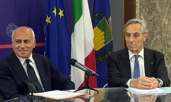 “Cosenza Vive”, il Comune lancia il piano per rilanciare commercio, turismo e artigianato urbano\n