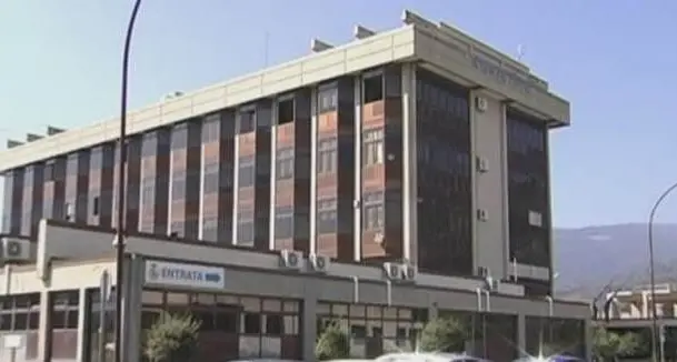 Lamezia Terme, ferma condanna di FI per gli episodi di violenza presso gli uffici dei Servizi Sociali\u00A0\n