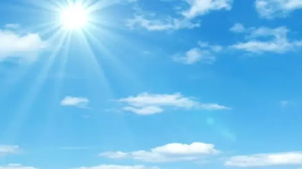 Meteo, fine settimana con sole e caldo nella norma\n