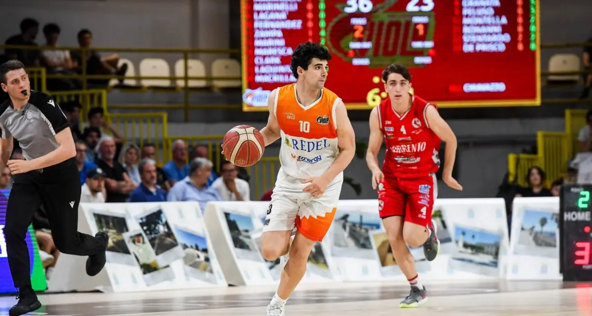 Redel Viola in Finale play off, il capitano Fernandez: «Palazzetto pieno, vogliamo vincere»