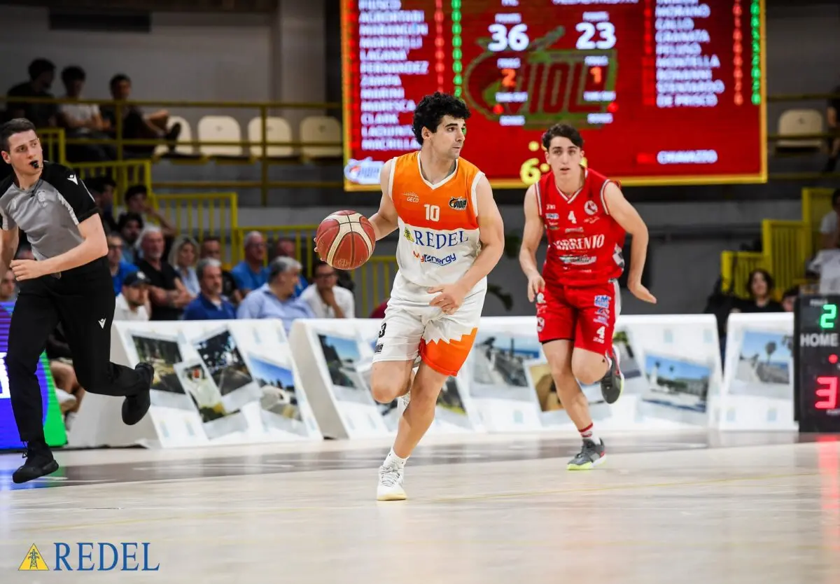 Redel Viola in Finale play off, il capitano Fernandez: «Palazzetto pieno, vogliamo vincere»