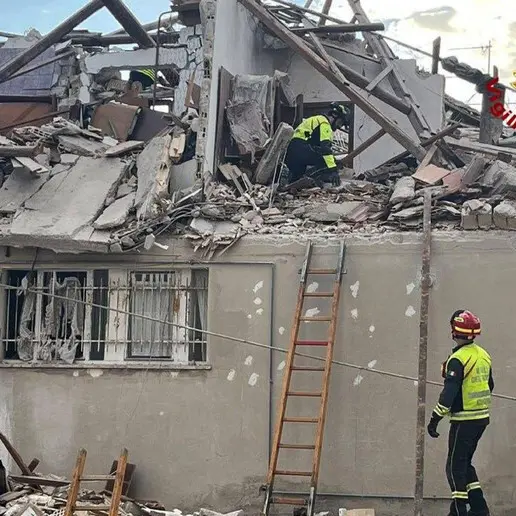 Dramma a Porto Sant'Elpidio, palazzina distrutta da una possibile fuga di gas: un morto\n